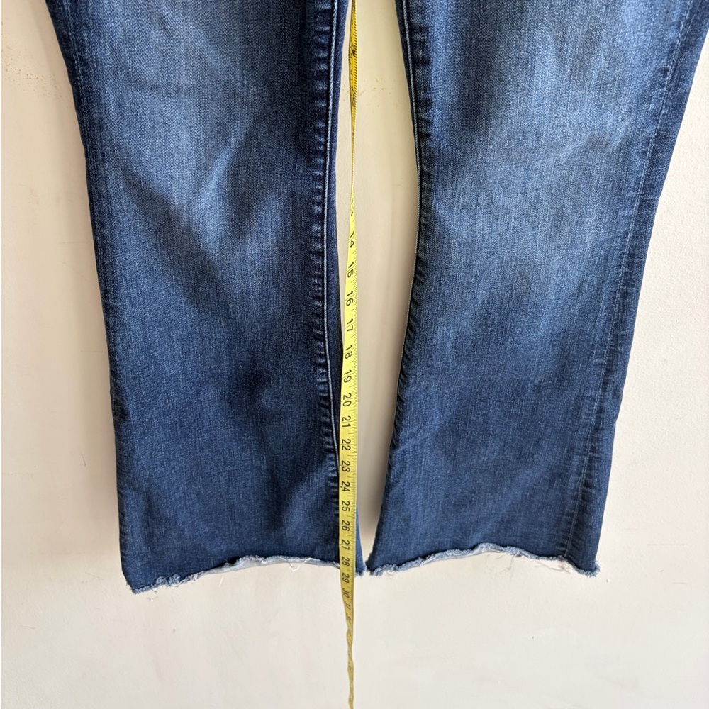 MOTHER The Weekender Fray Stretch Flare Jeans Size 28 - Picture 10 of 13